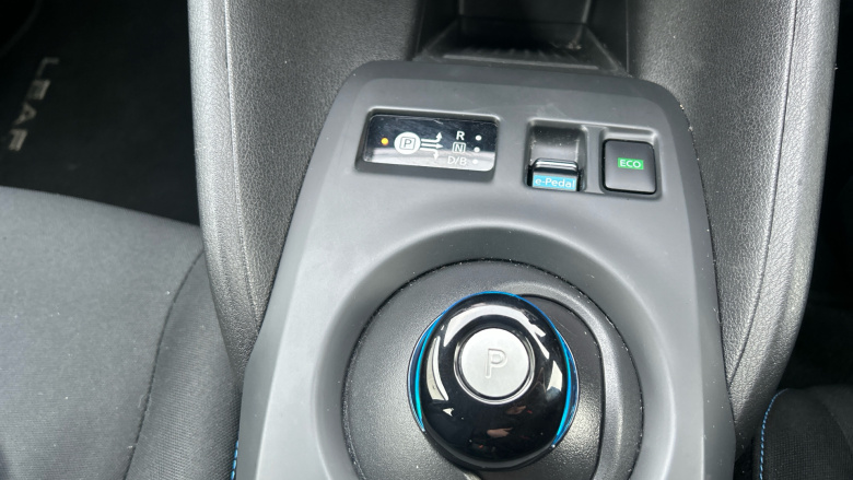 Nissan LEAF 110kW Acenta 40kWh 5dr Auto [6.6kw Charger] Electric Hatchback